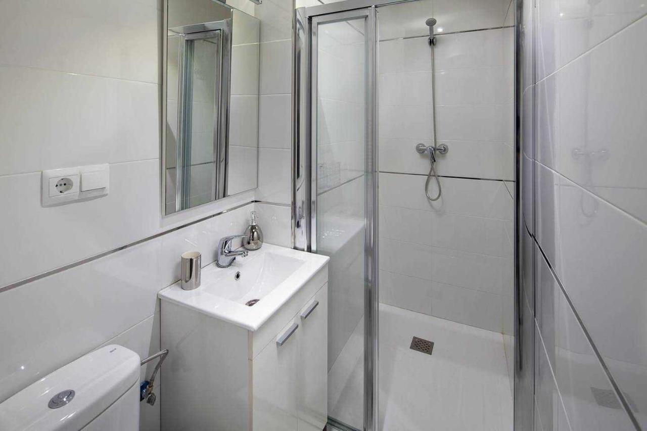 Wanderlust Malaga Apartamentos 3 Kültér fotó